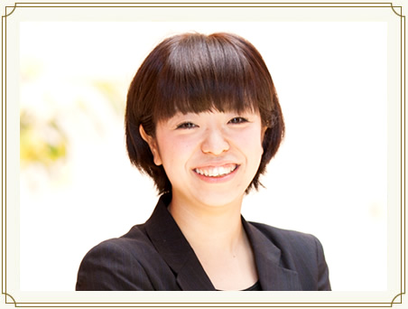 美容スタッフ 秋津 唯